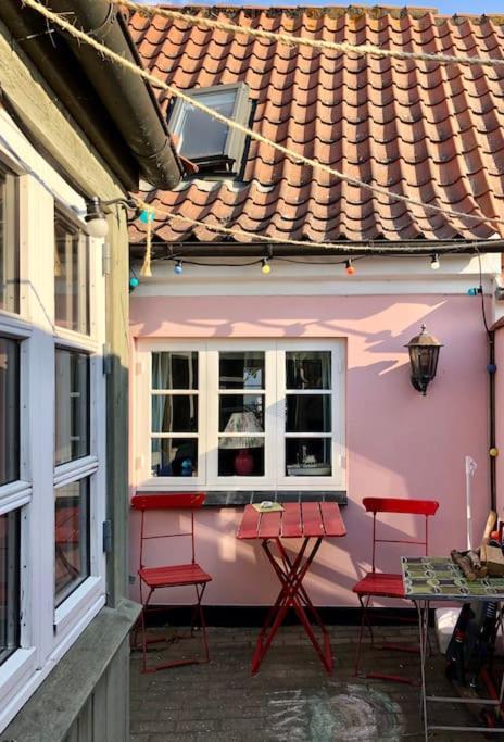Vila Skont Fiskerhus. Taet Pa By, Havn Og Havet Marstal Exteriér fotografie