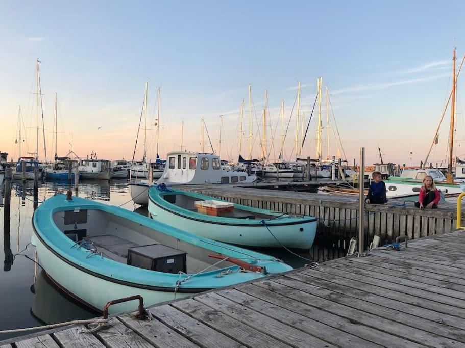 Vila Skont Fiskerhus. Taet Pa By, Havn Og Havet Marstal Exteriér fotografie